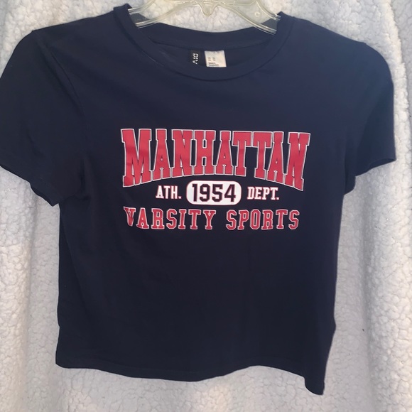 cropped graphic tee - Picture 2 of 3